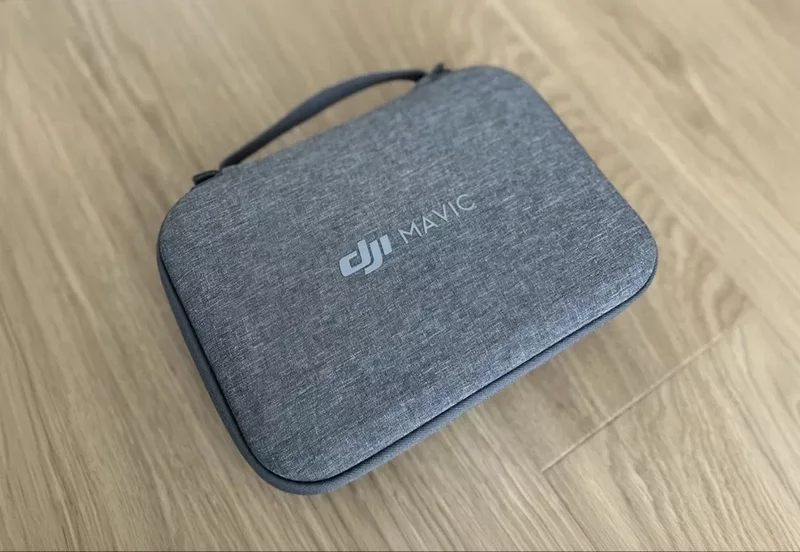 Drona DJI Mavic Mini - Pachet Fly Combo, stare impecabila